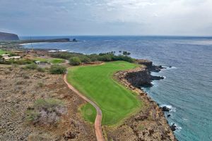 Manele 17th Straight Aerial